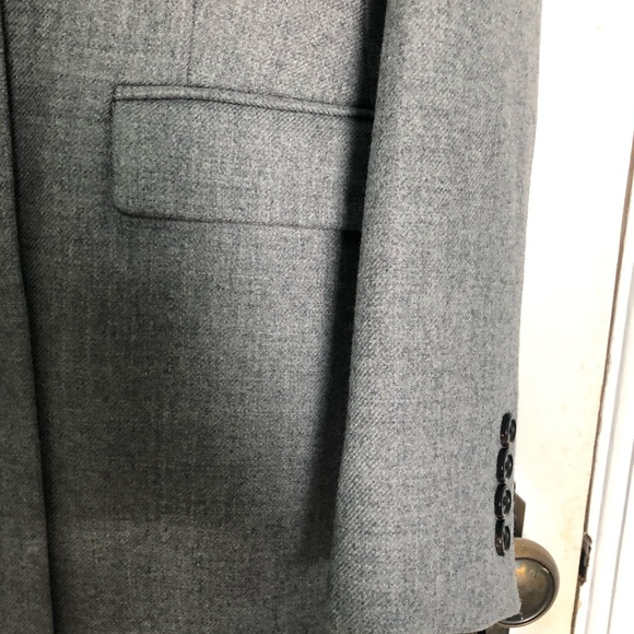Excellent condition J crew Parke top coat in grey wool, size 0 petite - Picture 4 of 16